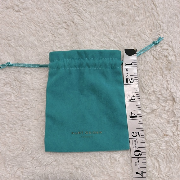 ❤️ Kurt Geiger Travel Jewelry Storage Dust Bag NWOT - Picture 4 of 5